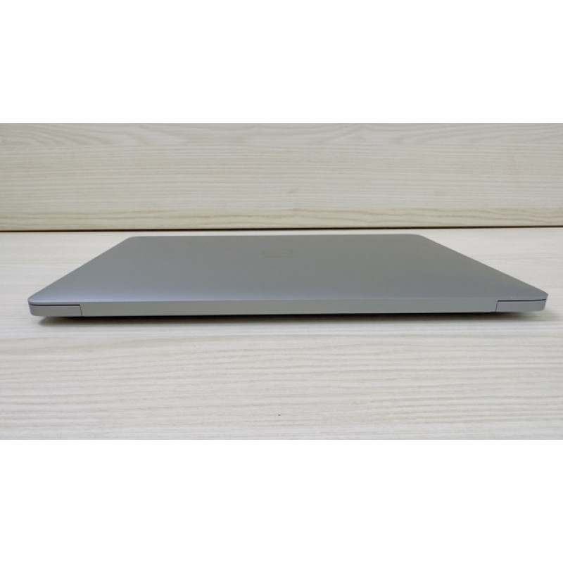 MacBook Air 2020 Space  M1 8/256